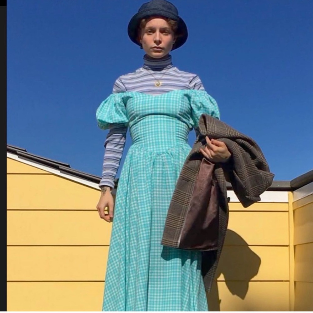 XS Fashion Brand Company Gingham Virgin Gown